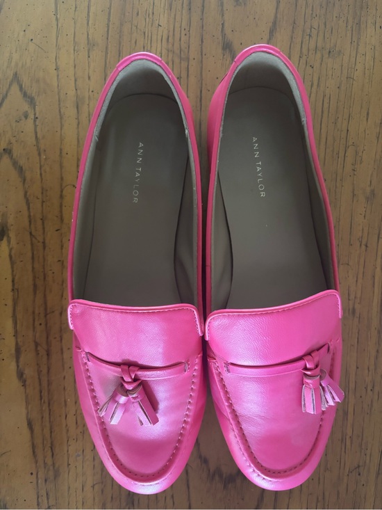 Ann Taylor Shoes - Ann Taylor Hot Pink Leather Tassel Loafers